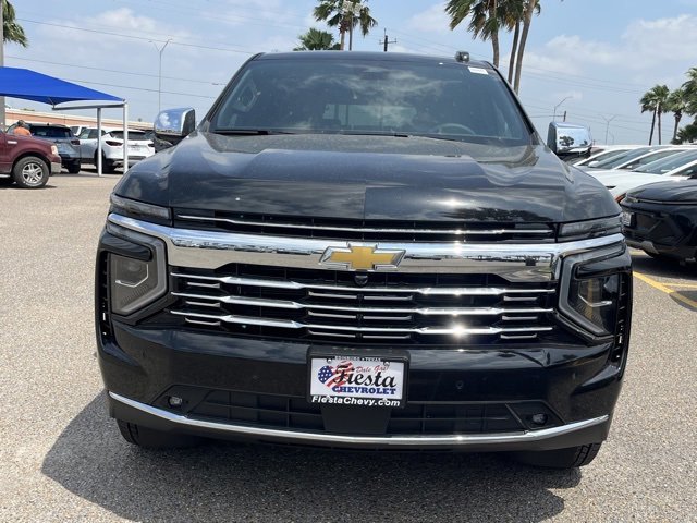 2025 Chevrolet Suburban Premier photo 2