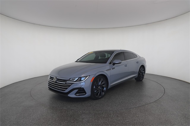 2023 Volkswagen Arteon SEL R-Line photo 2
