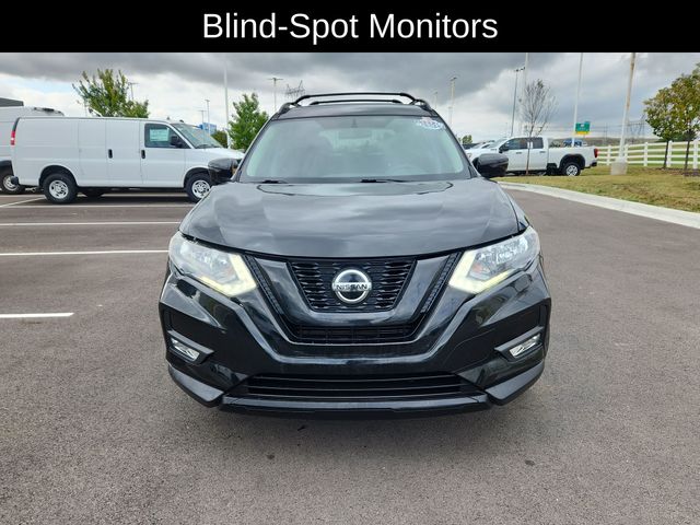 2018 Nissan Rogue SV photo 2