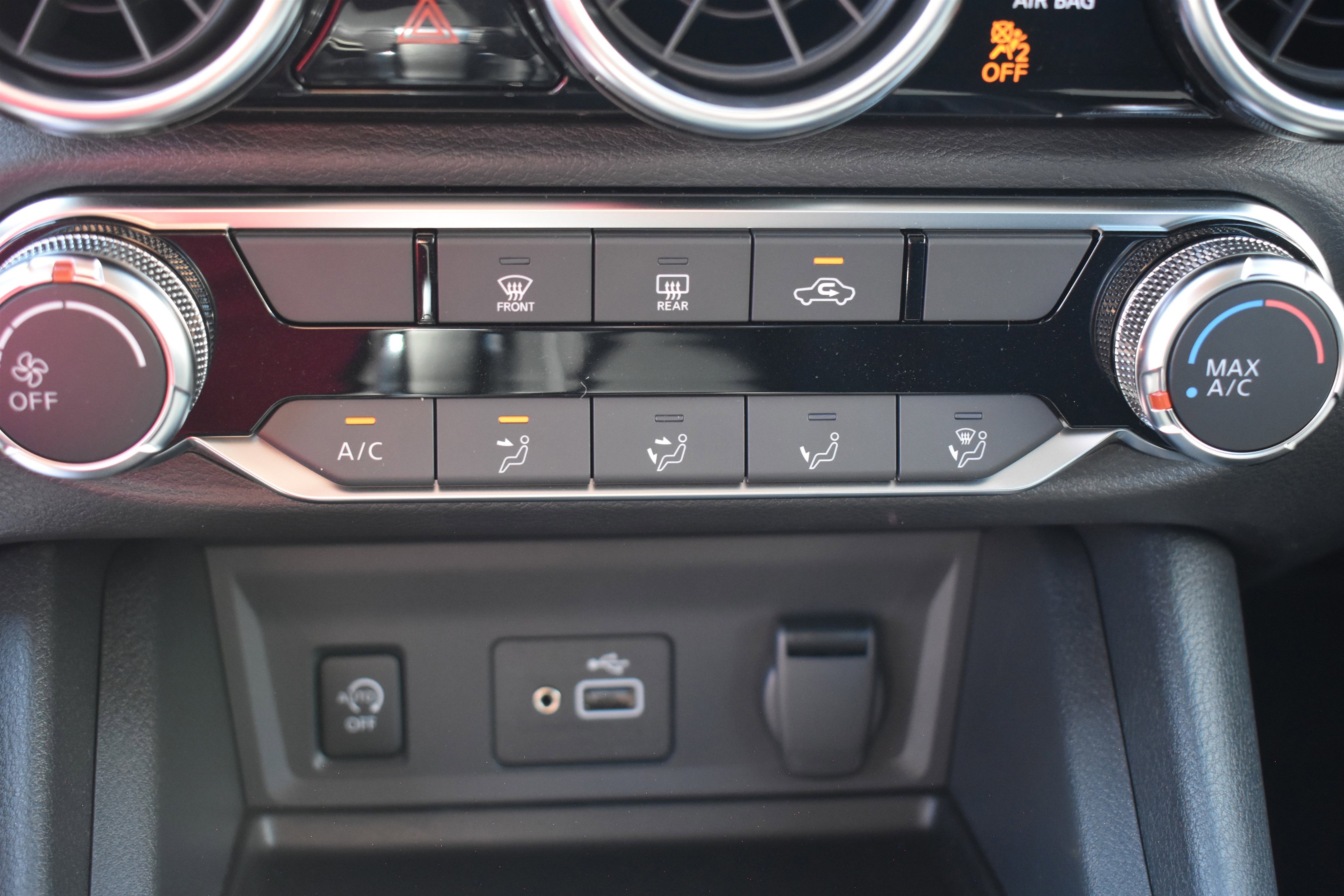 2025 Nissan Sentra S photo 13