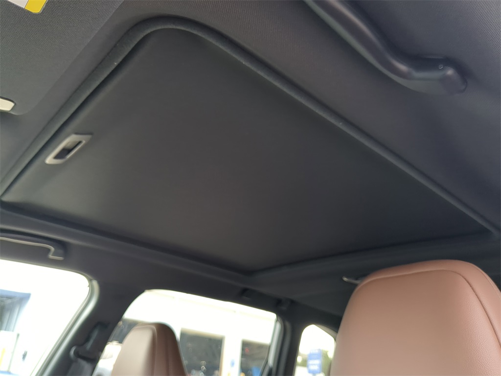 2025 Subaru Forester Touring photo 19