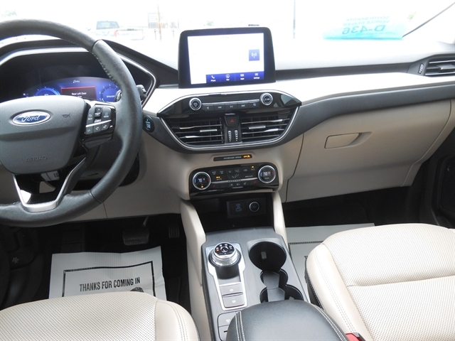 2021 Ford Escape SEL photo 4