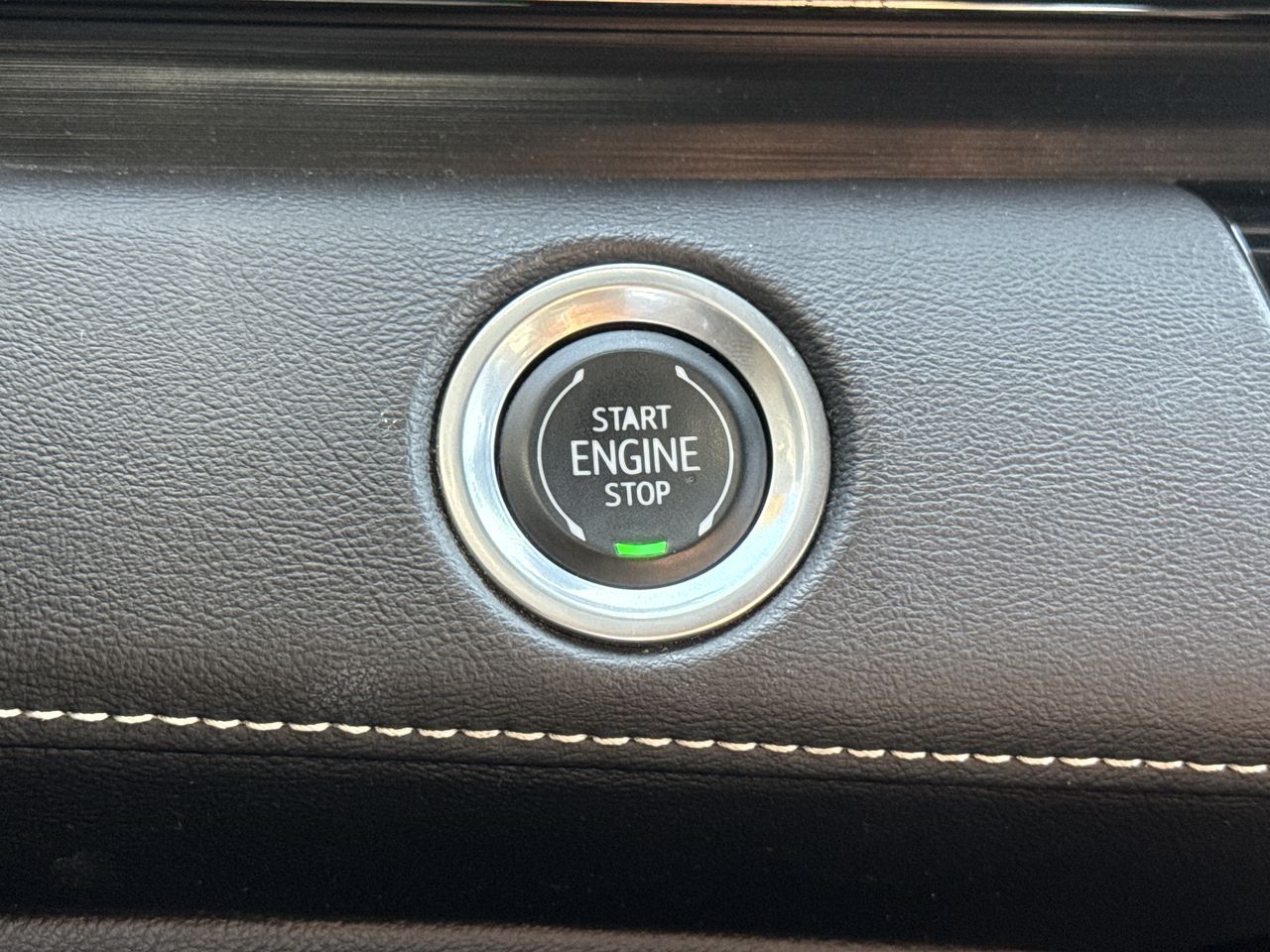 2021 Cadillac Escalade ESV Sport photo 6