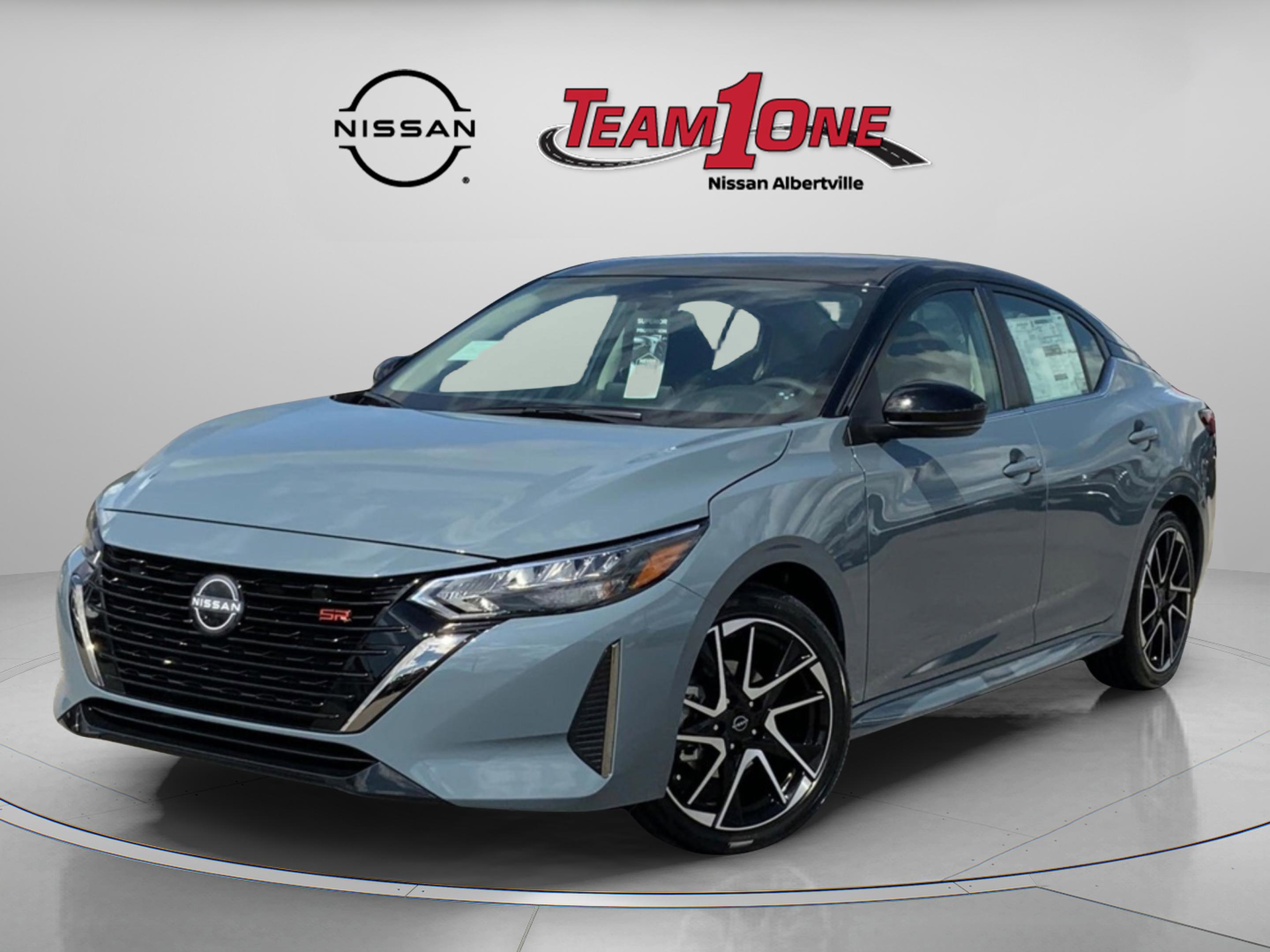 2025 Nissan Sentra SR photo 2