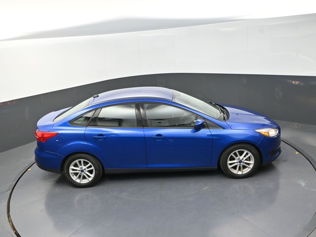 2018 Ford Focus SE photo 16