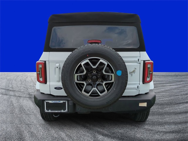 2025 Ford Bronco Outer Banks photo 4