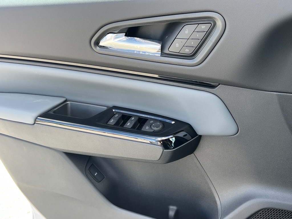 2025 Honda Prologue Touring photo 16