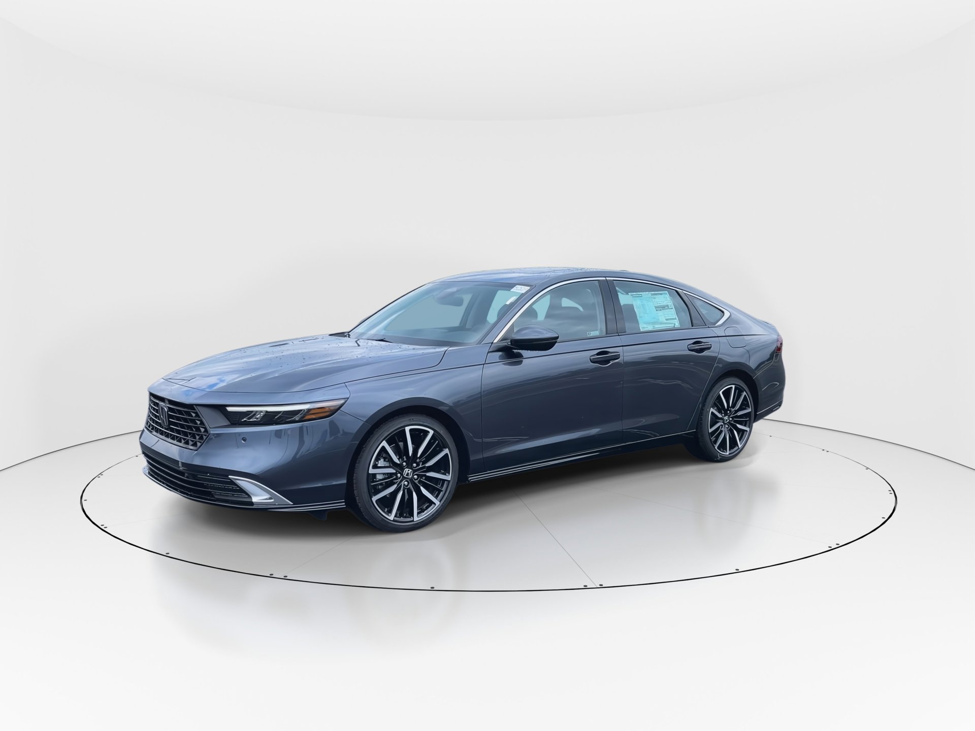 2025 Honda Accord Hybrid Touring photo 3