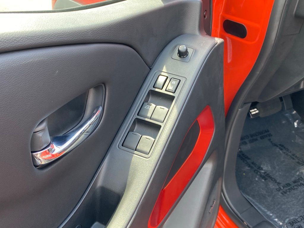 2025 Nissan Frontier PRO-X photo 12
