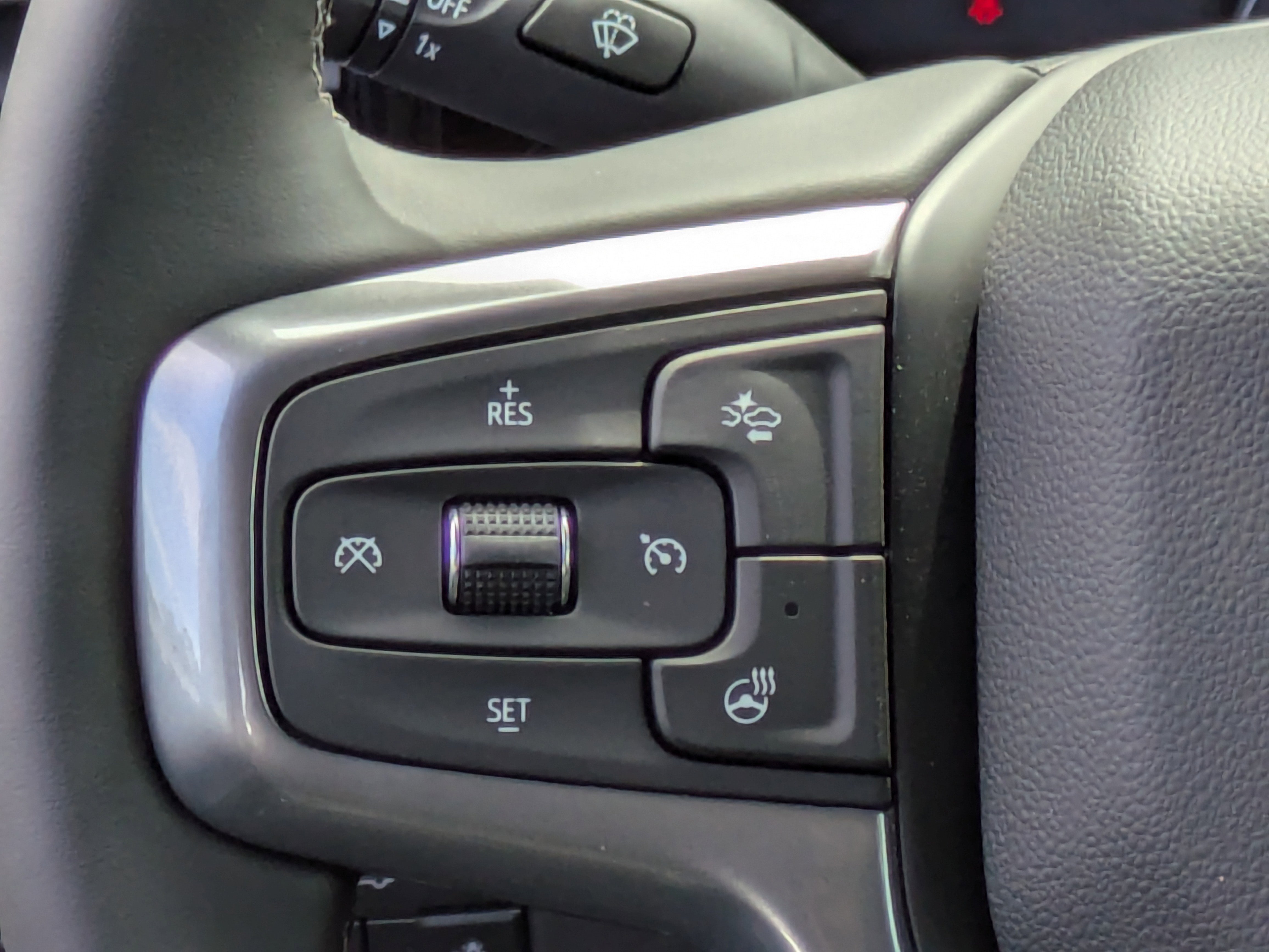 2026 Chevrolet Silverado 1500 LT photo 3