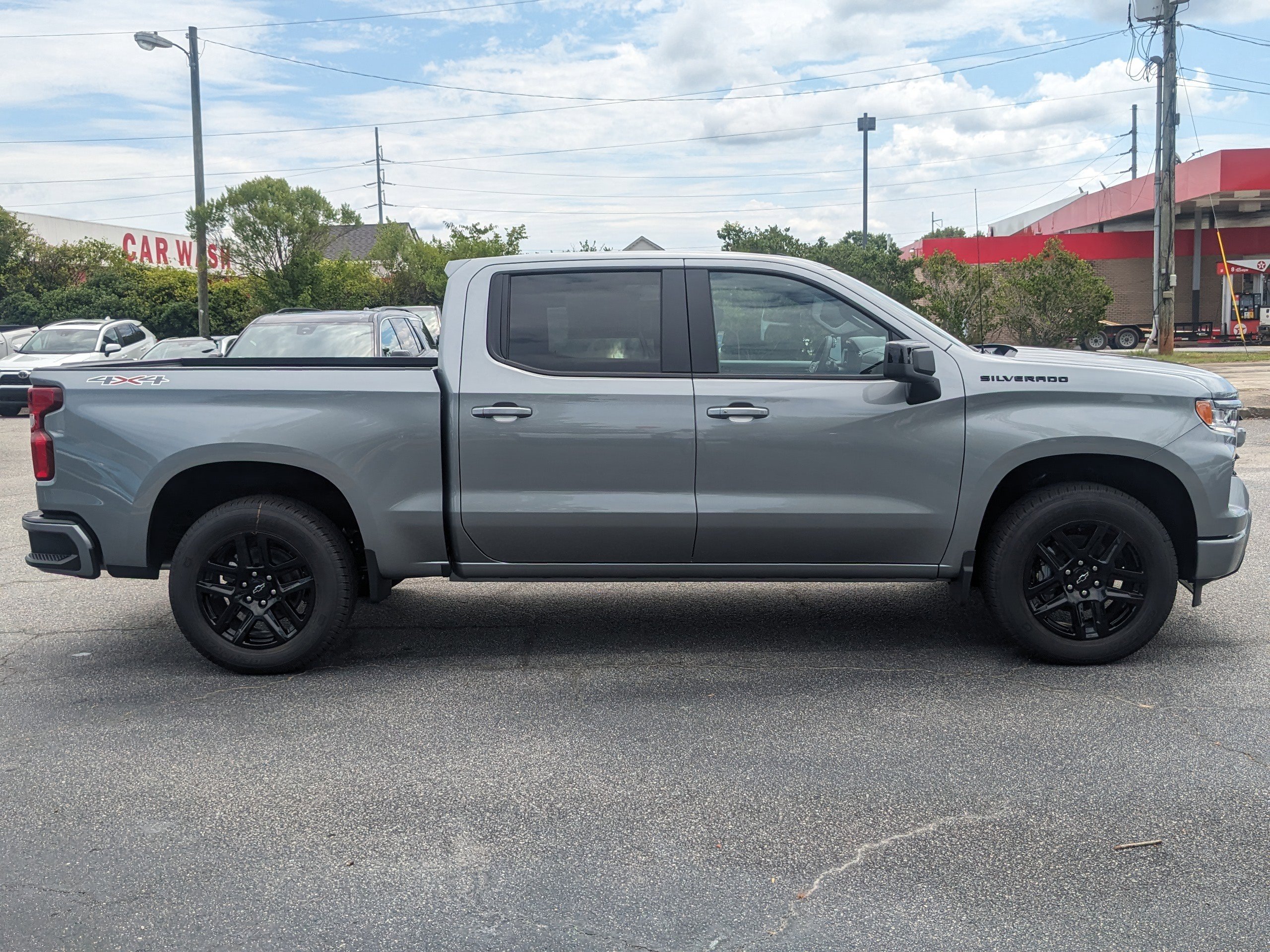 2025 Chevrolet Silverado 1500 RST photo 3