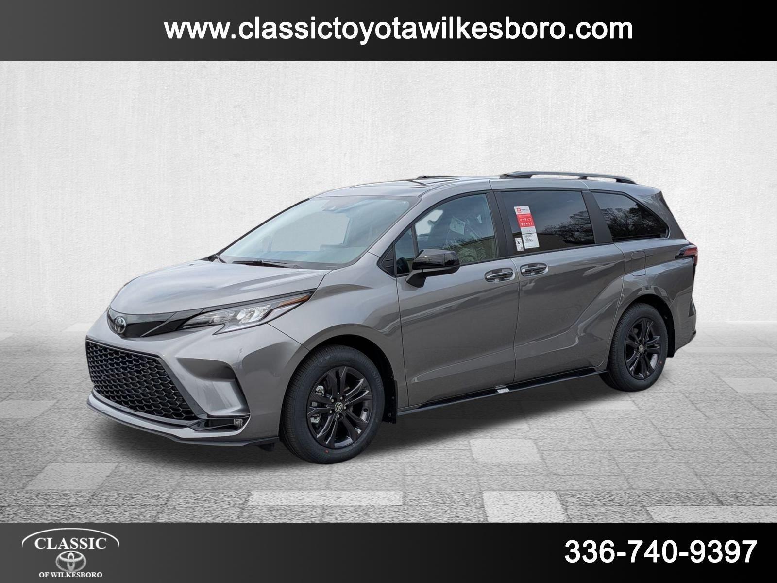 2026 Toyota Sienna XSE's photo