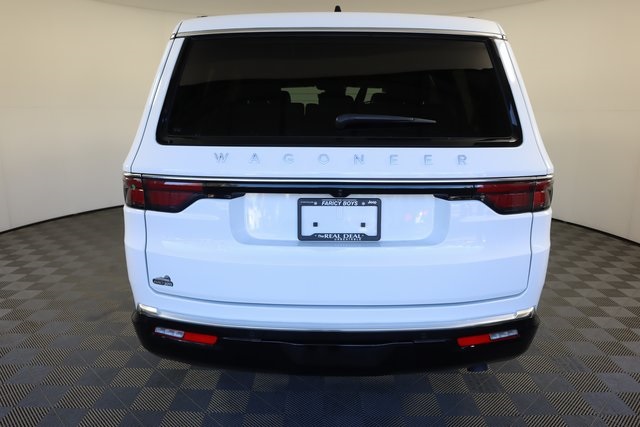 2025 Jeep Wagoneer photo 5