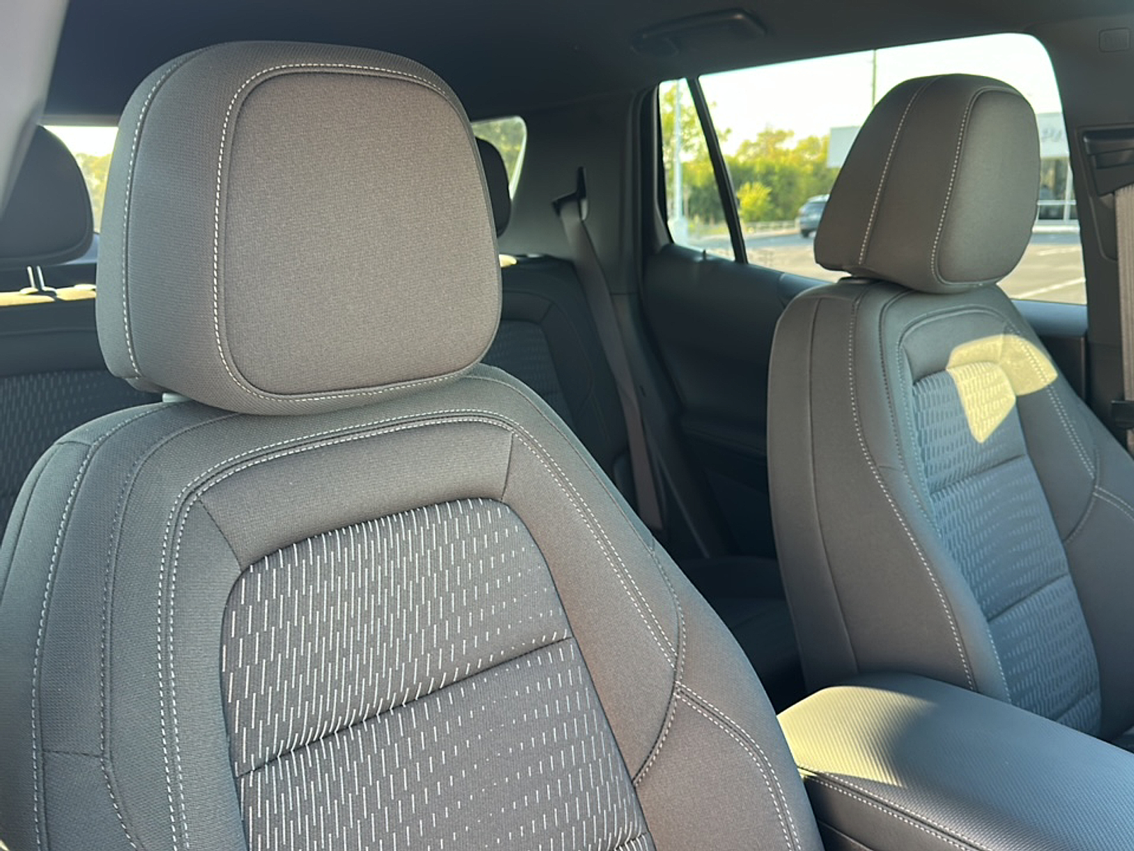 2025 Chevrolet Equinox LT photo 7