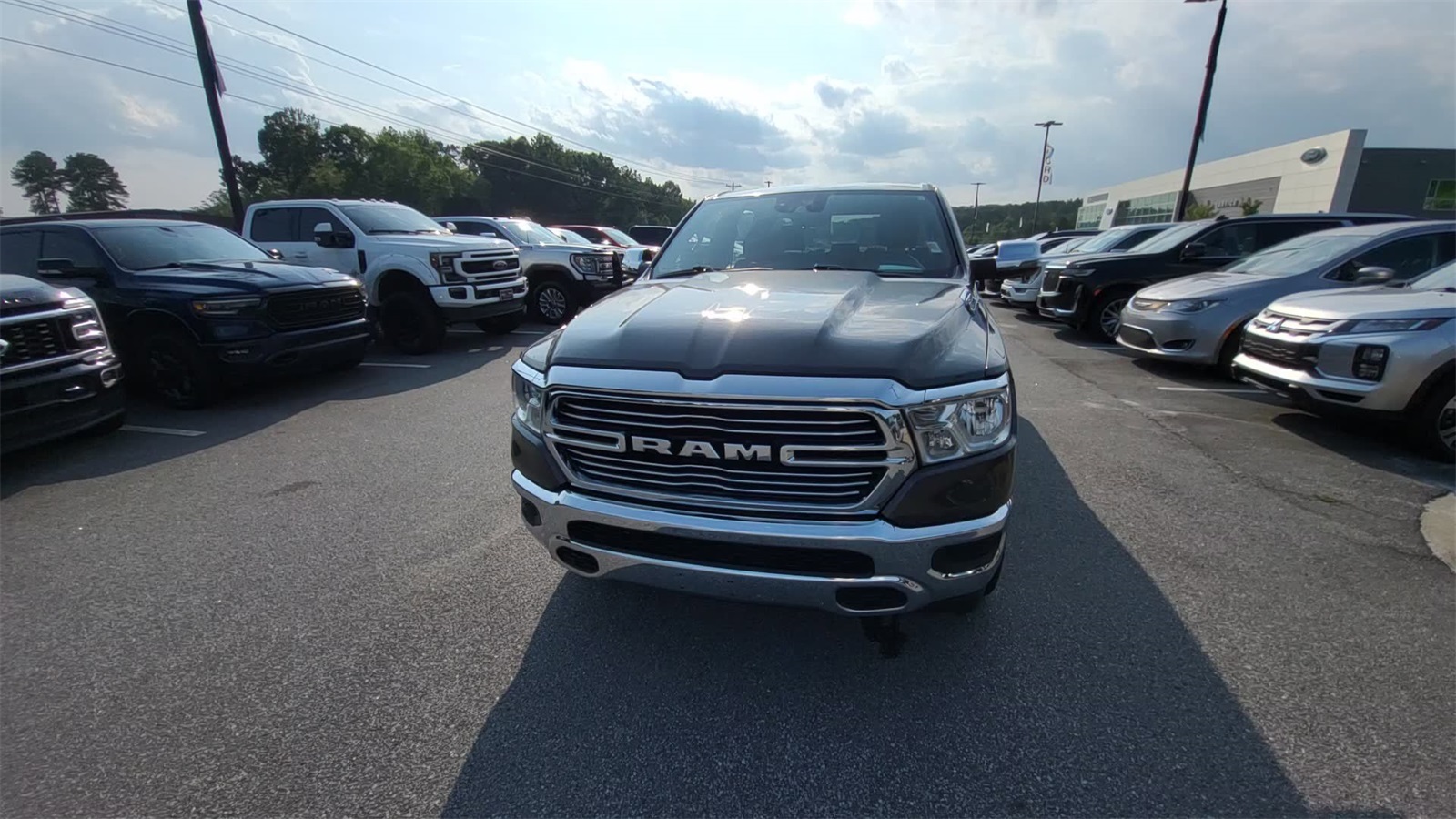 2024 Ram 1500 Laramie photo 7