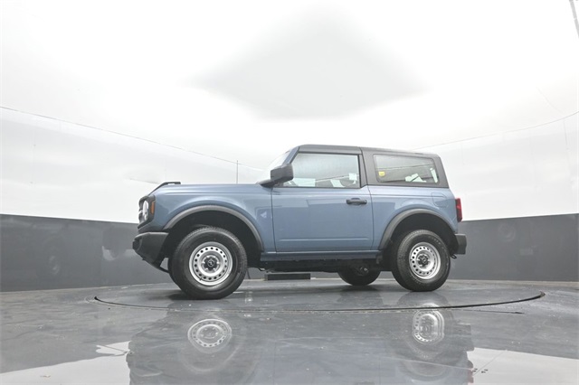2025 Ford Bronco Base photo 24
