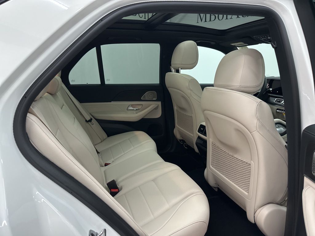 2026 Mercedes Benz GLE 450 4MATIC photo 19