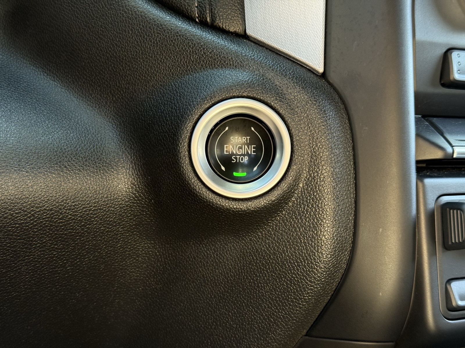 2020 Gmc Sierra 1500 SLT photo 23