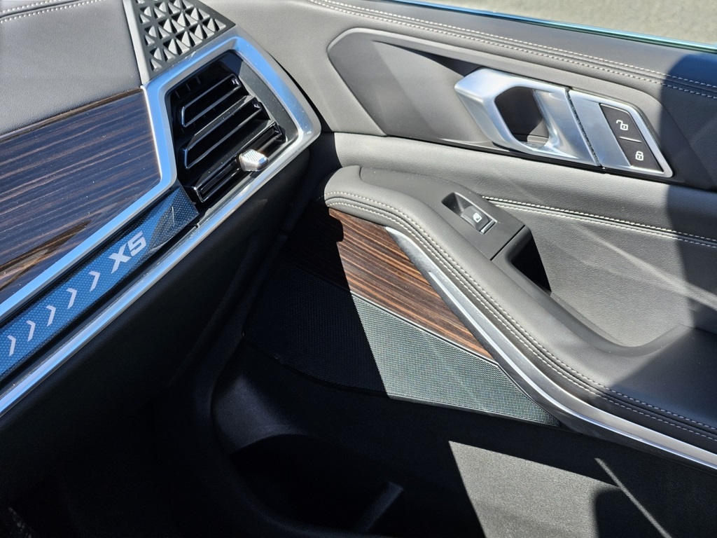 2026 Bmw X5 xDrive50e photo 28
