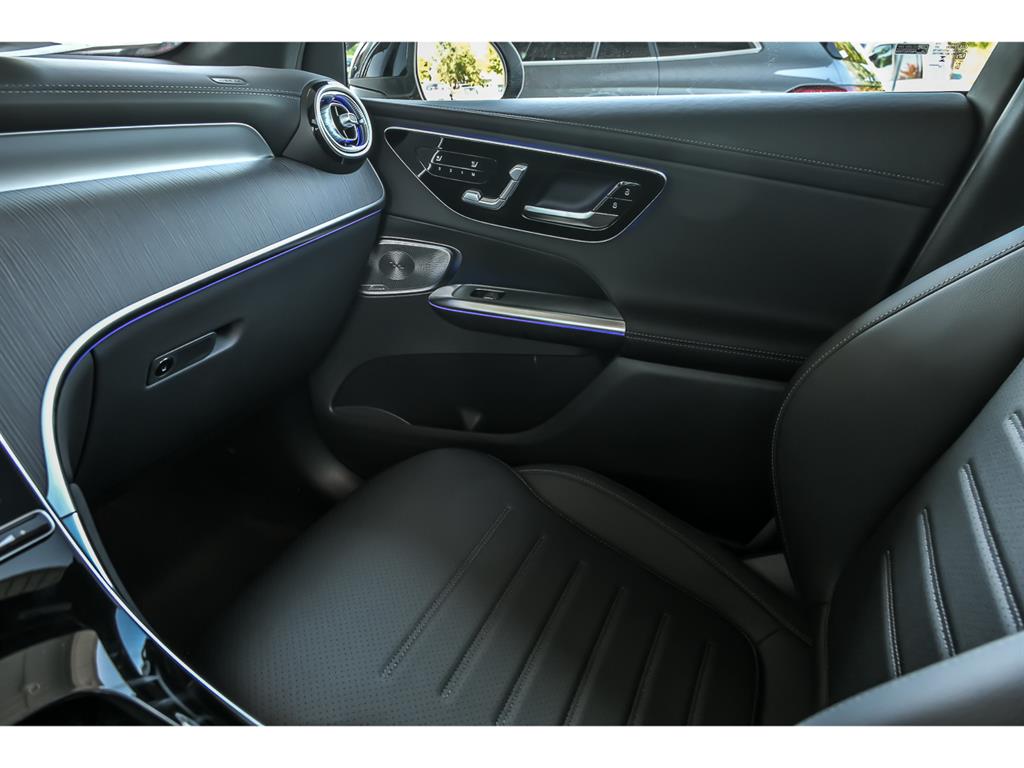 2026 Mercedes Benz GLC 300 4MATIC photo 18