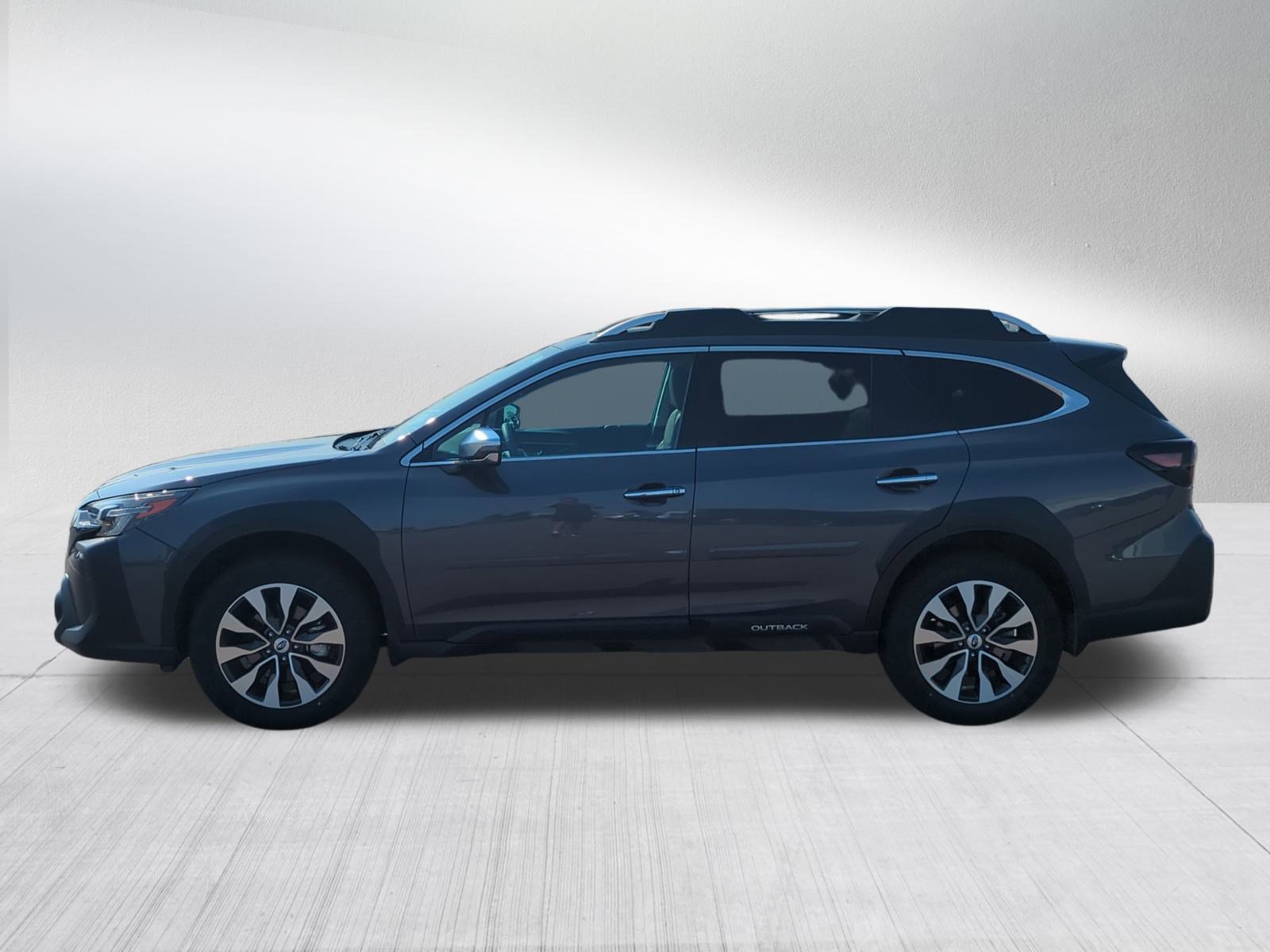 2023 Subaru Outback Touring photo 4
