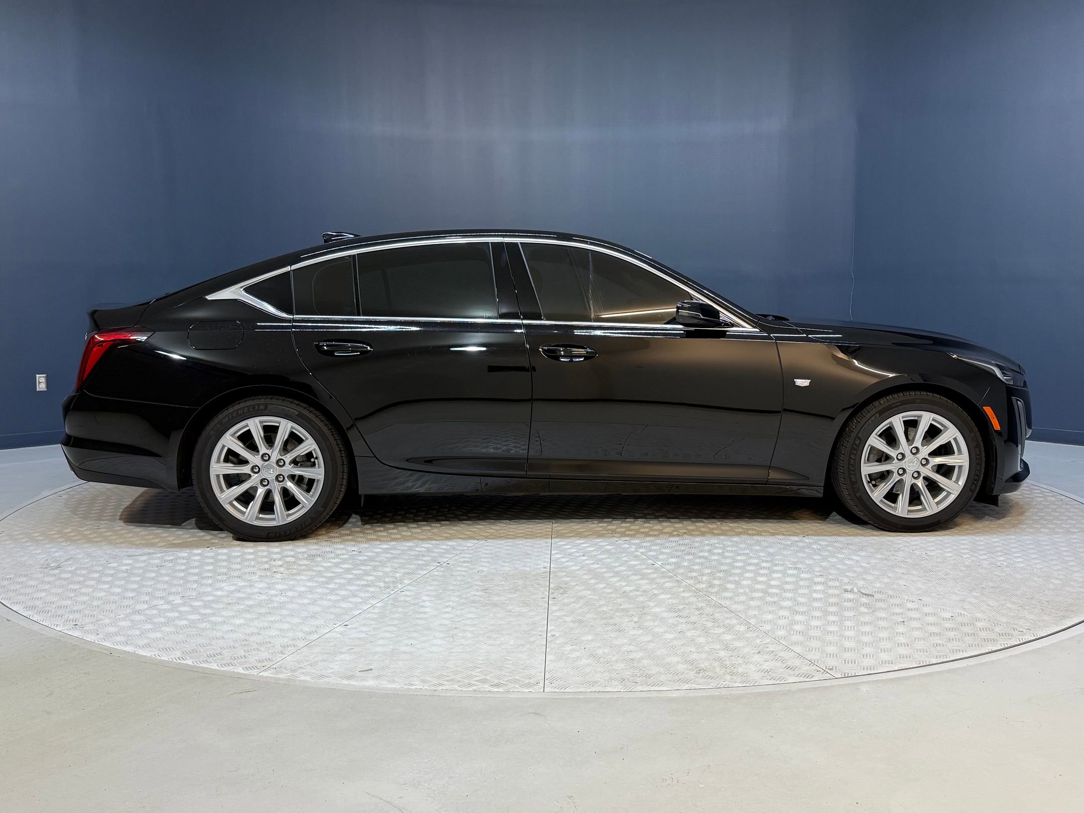 2024 Cadillac CT5 Luxury photo 8