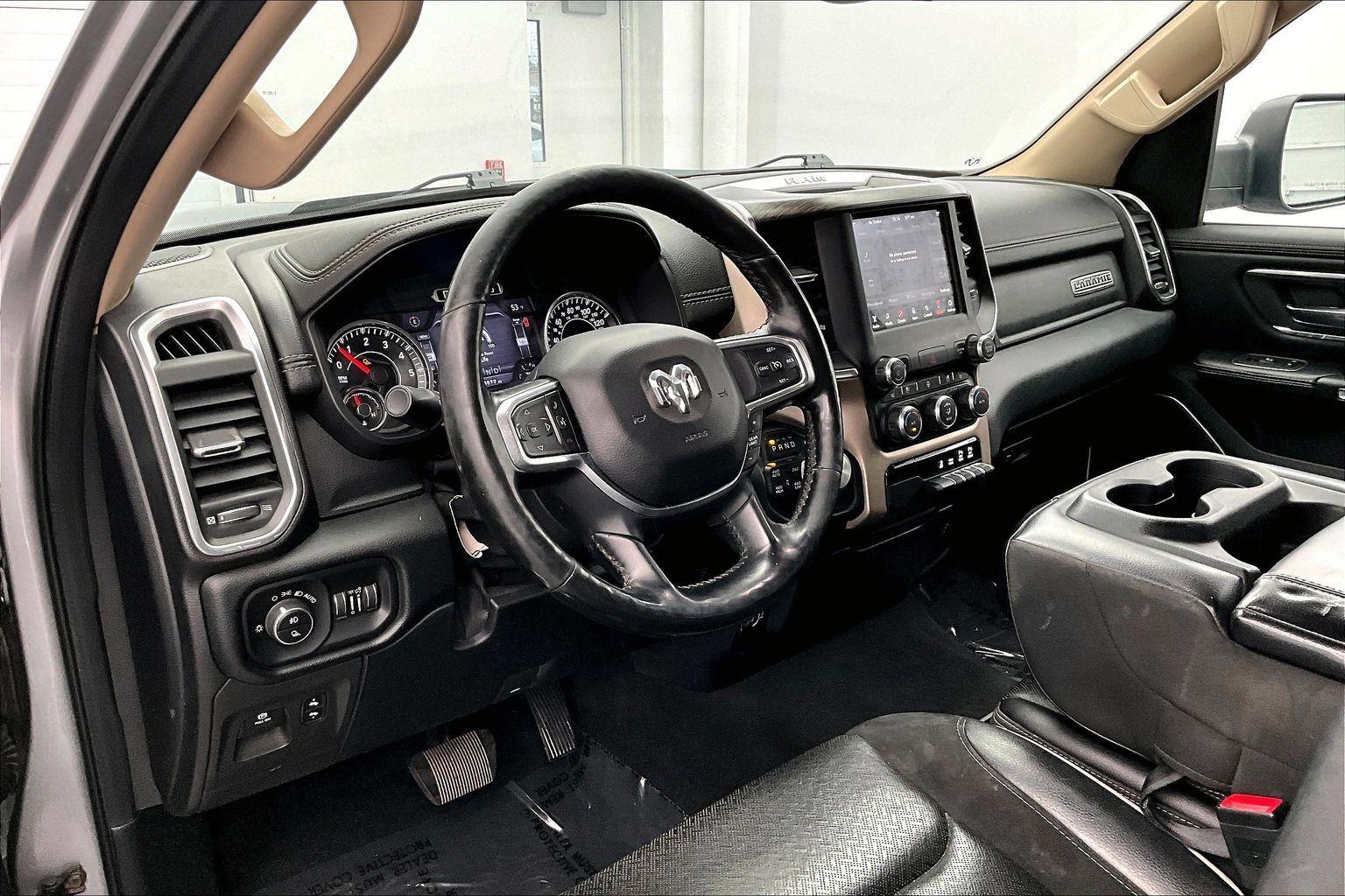 2019 Ram 1500 Laramie photo 4