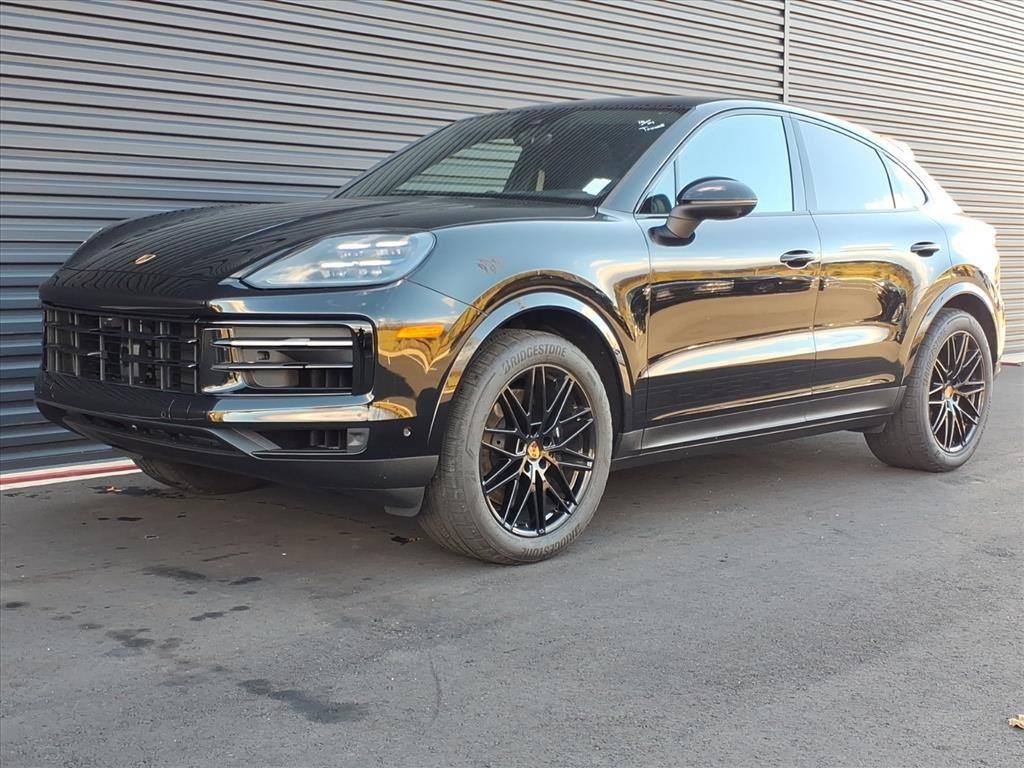 2025 Porsche Cayenne Coup Base's photo