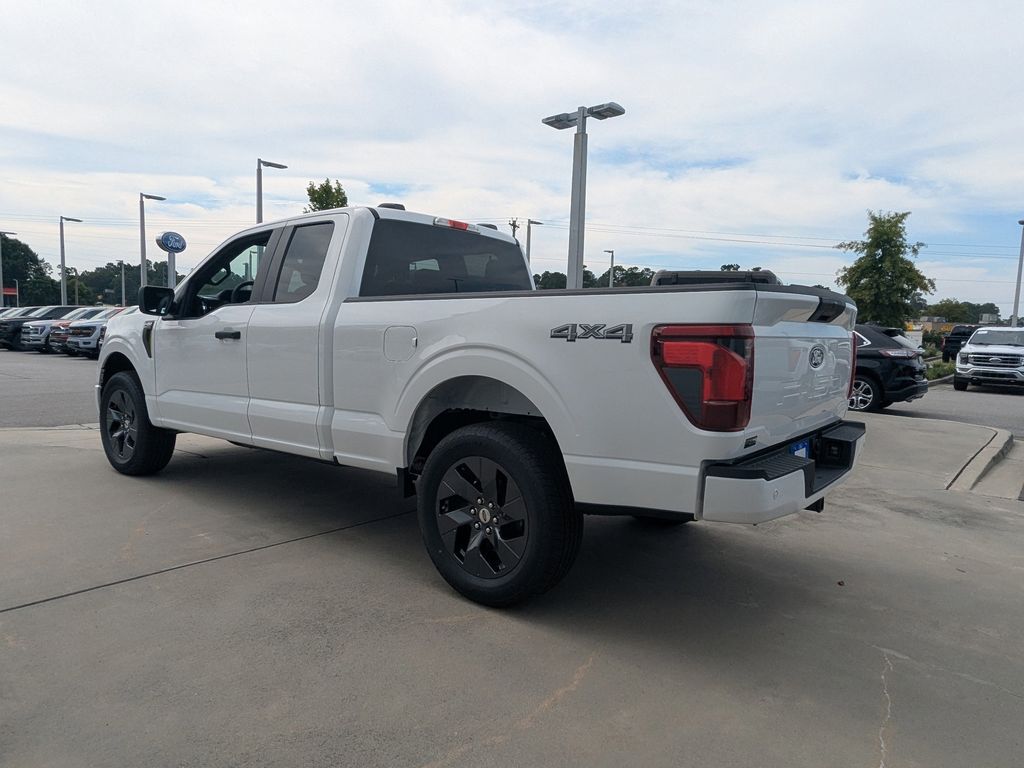2025 Ford F-150 STX photo 5