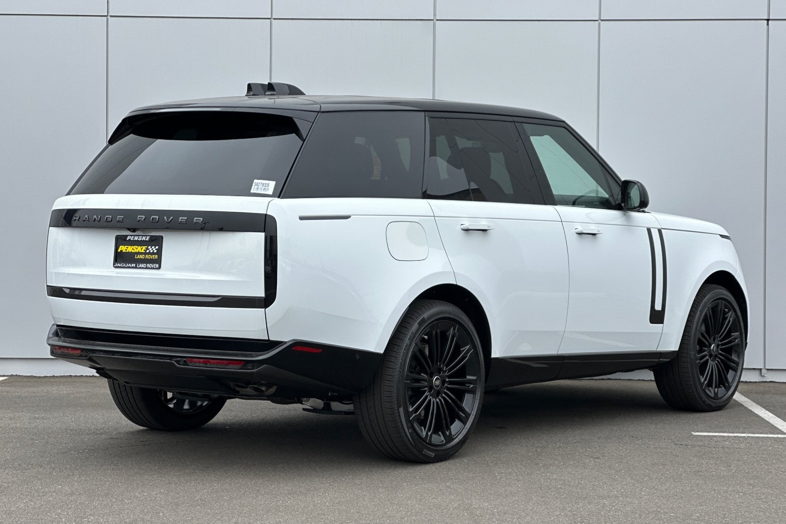 2025 Land Rover Range Rover SE photo 5