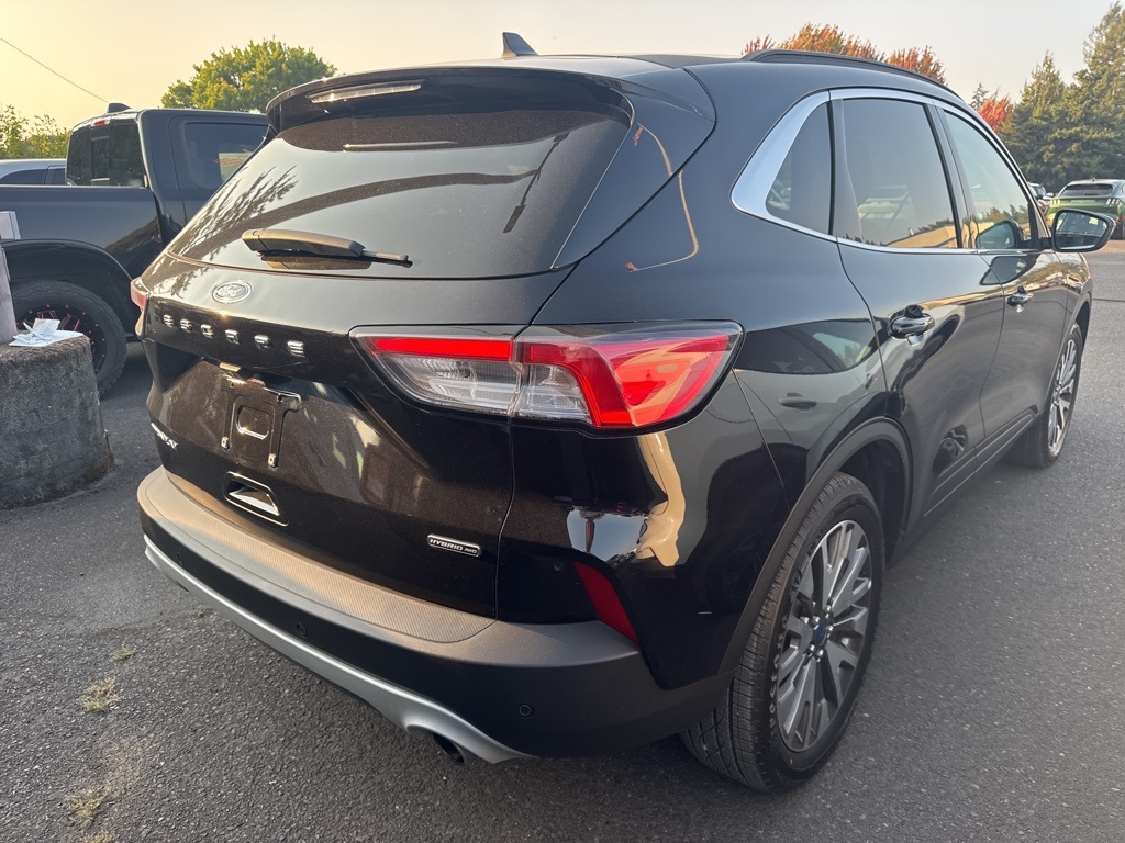 2022 Ford Escape Hybrid Titanium photo 4
