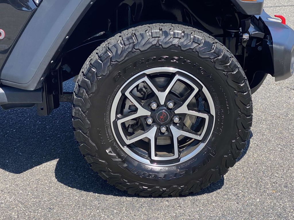 2024 Jeep Wrangler Rubicon photo 9