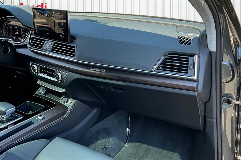 2025 Audi Q5 45 S line Premium Plus photo 25
