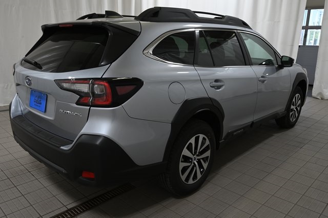2025 Subaru Outback Premium photo 4