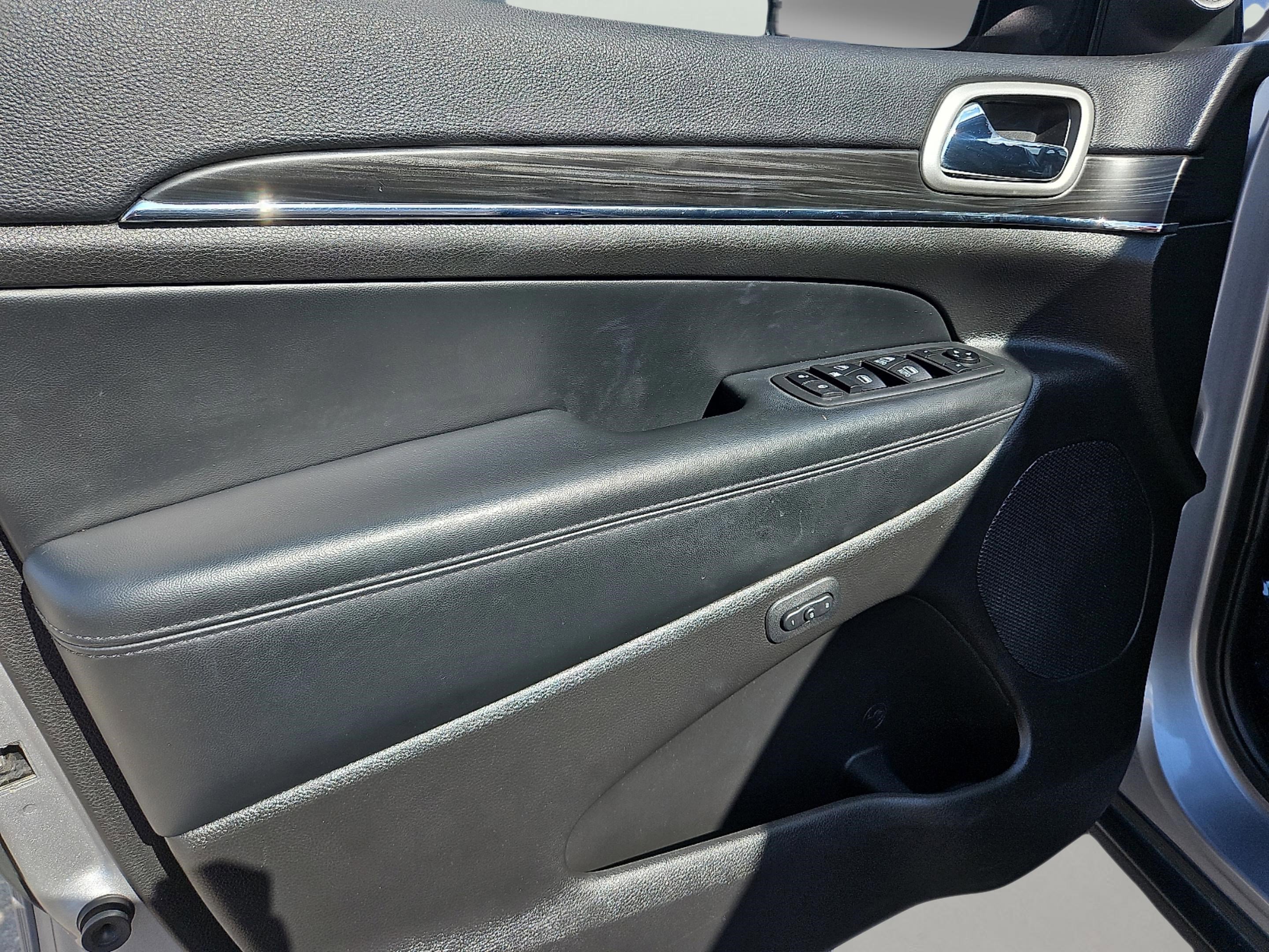 2021 Jeep Grand Cherokee Limited photo 7