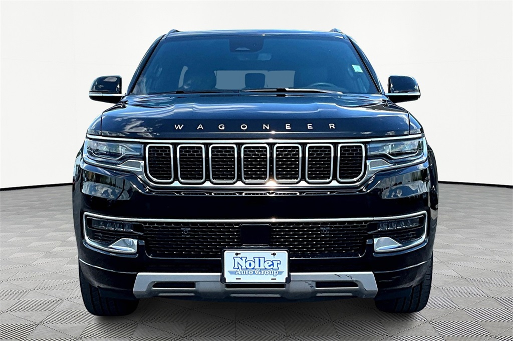 Image 3 of Pre-Owned 2023 Jeep Wagoneer L Series II
