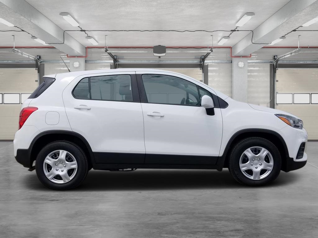 2018 Chevrolet Trax LS photo 8