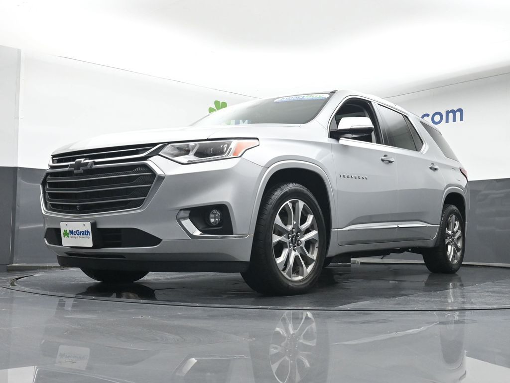 2020 Chevrolet Traverse Premier photo 3