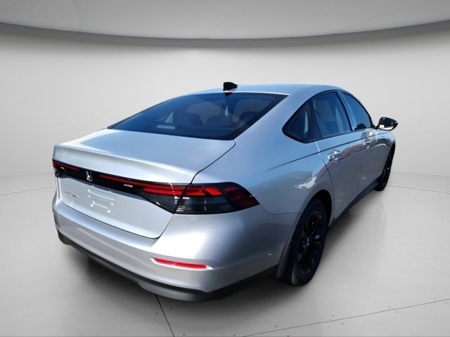 2025 Honda Accord SE photo 7