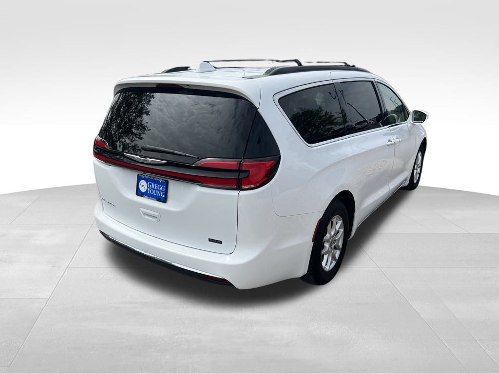2022 Chrysler Pacifica Touring L photo 4