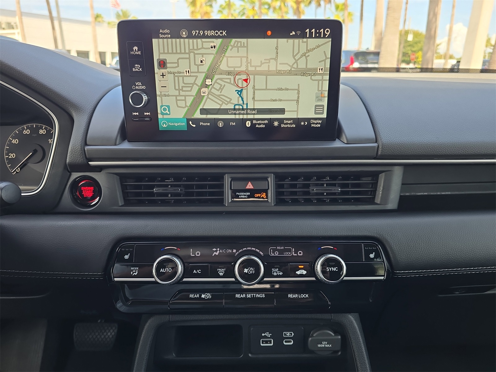 2023 Honda Pilot Touring photo 17