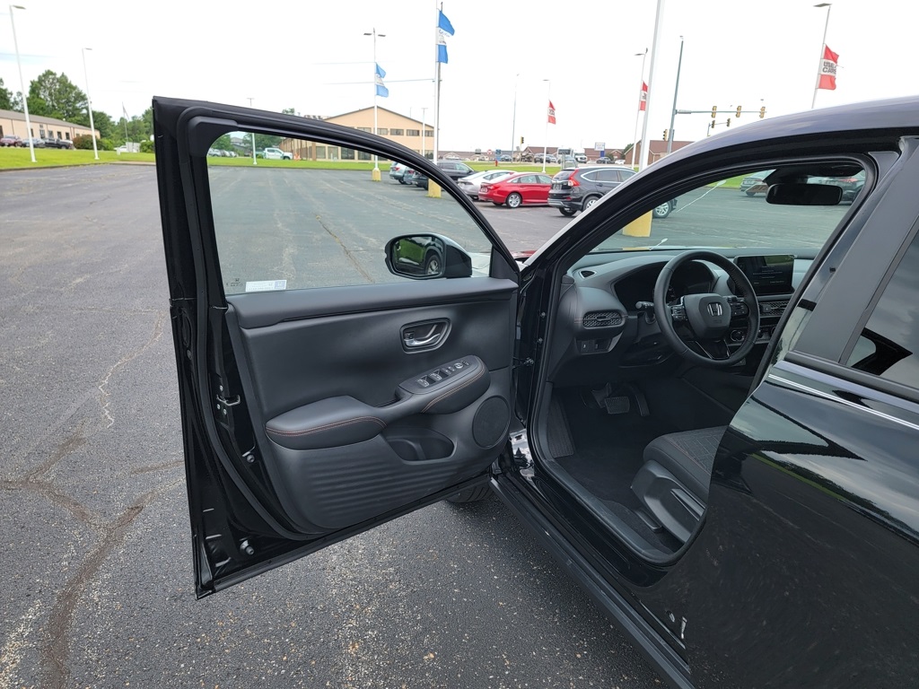 2026 Honda HR-V Sport photo 17