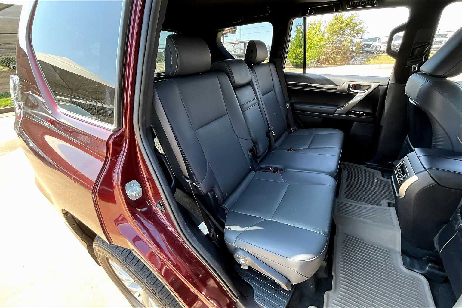 2021 Lexus GX 460 Premium photo 18