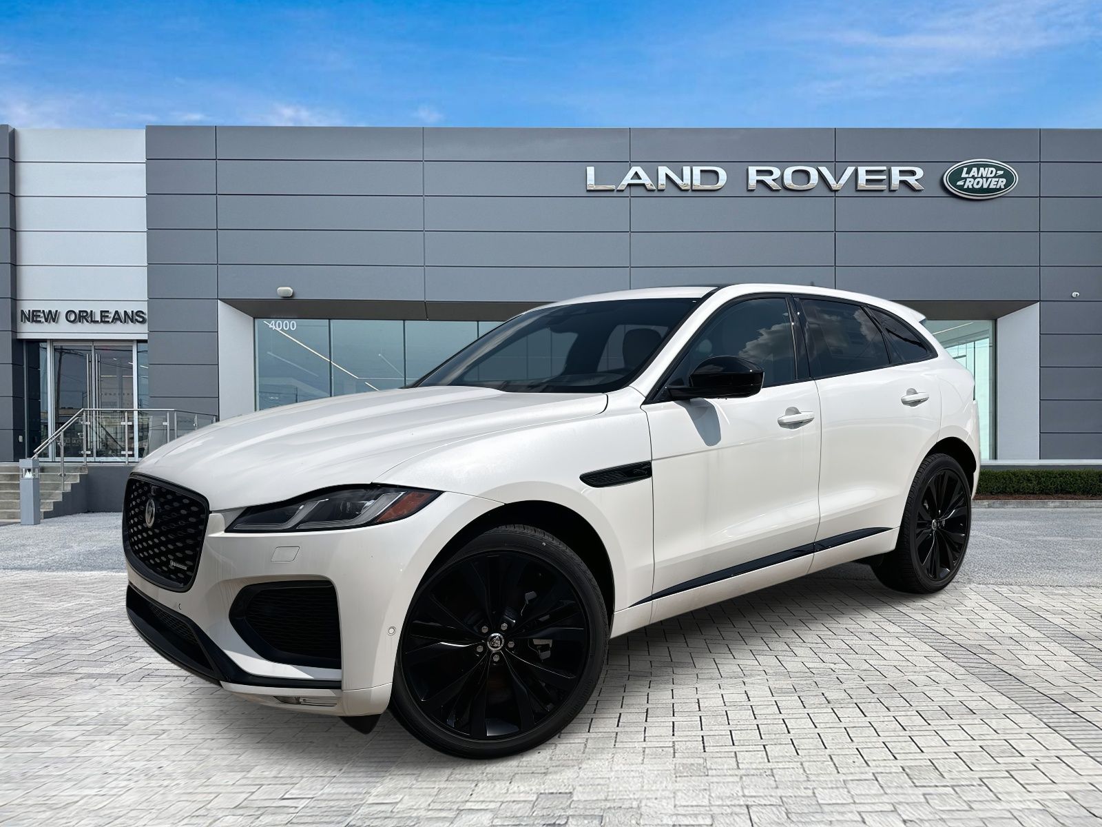 2025 Jaguar F-PACE R-Dynamic S's photo