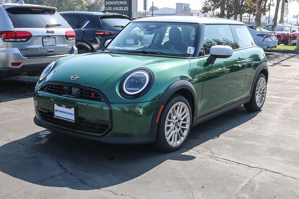 2025 Mini Cooper 2 Door Hardtop Signature photo 4