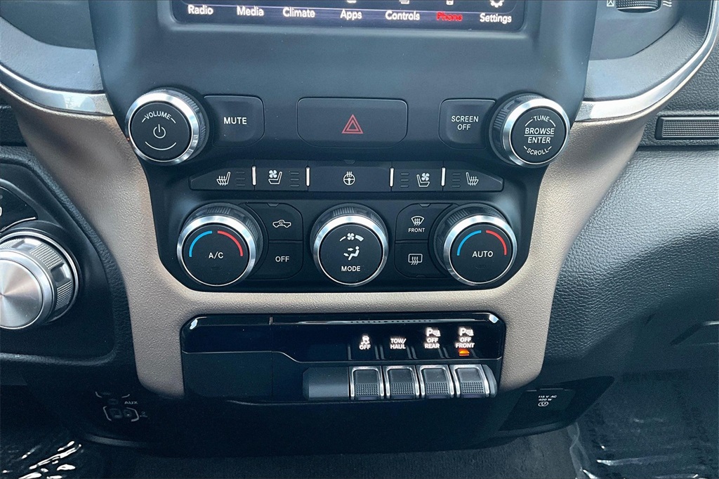 2020 Ram 1500 Laramie photo 32