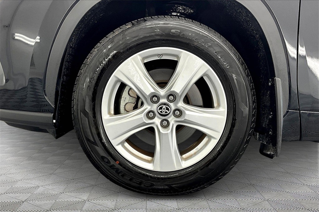 Used 2024 Midnight Black Metallic Toyota LE image 9