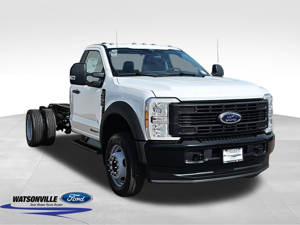 2026 Ford F-550 Super Duty Chassis Cab XL's photo