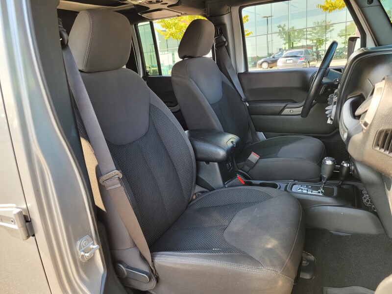 2017 Jeep Wrangler Unlimited Sport Big Bear photo 18