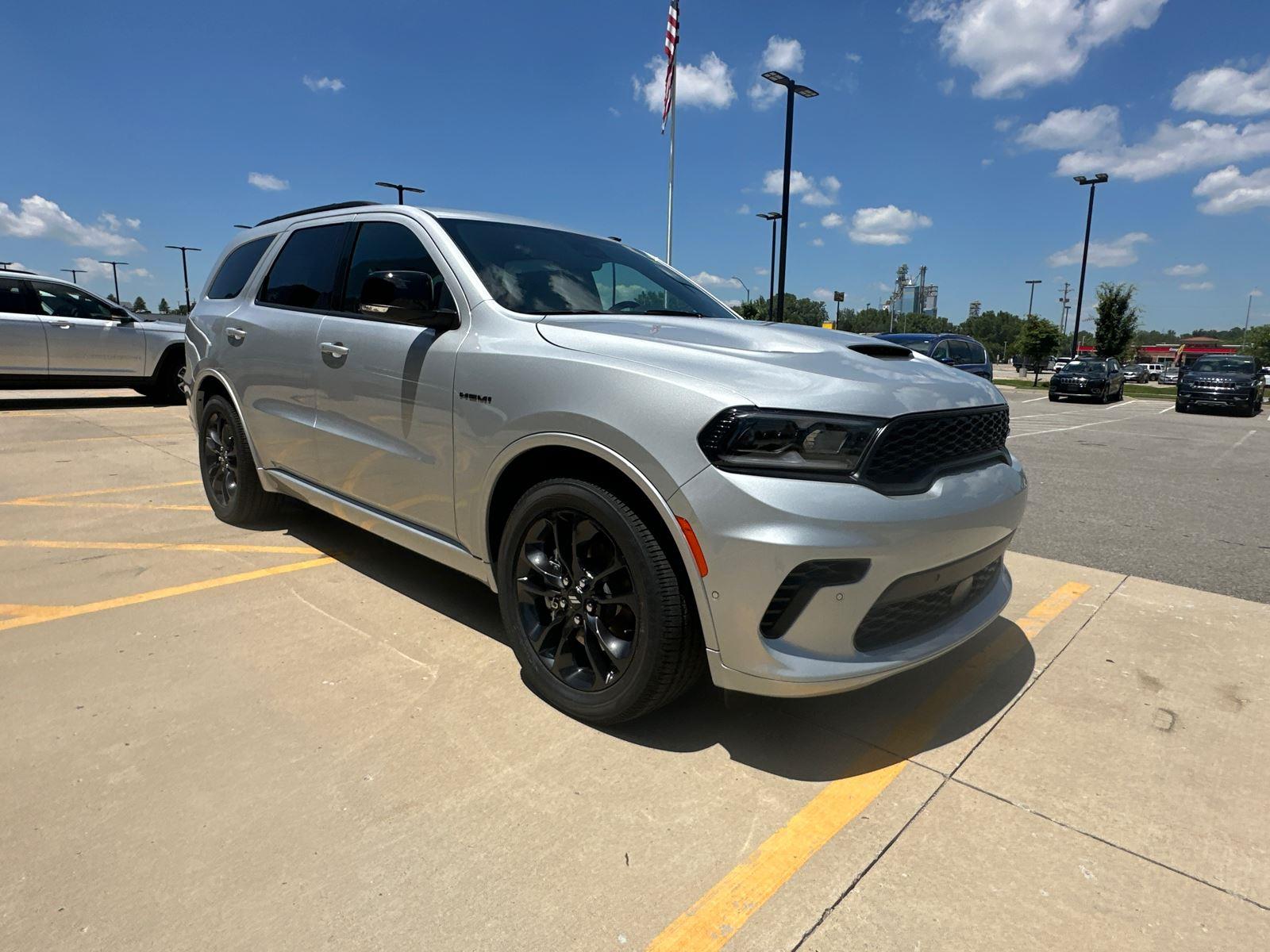 2025 Dodge Durango R/T Plus photo 6